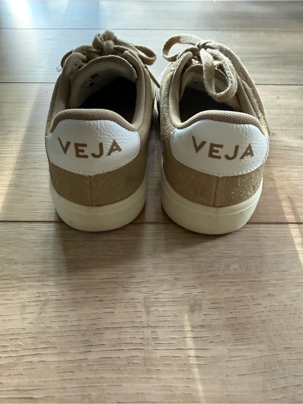 Veja Women’s Campo Suede Sneakers in Dune and White - Picture 3 of 6